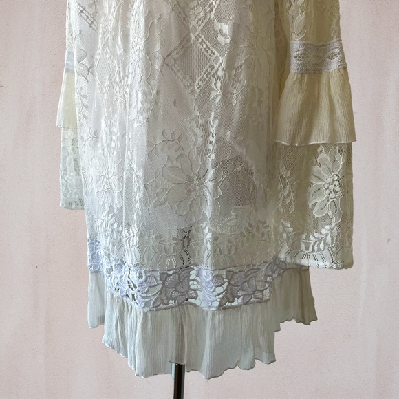 Temptation Positano Lace Top - Picture 4 of 7